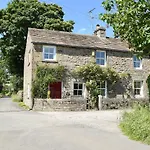 Holiday home Swallows Nest *
